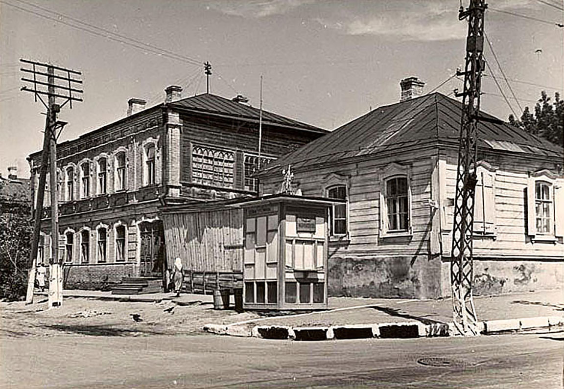 Угол улиц Чапаева и Б.Хмельницкого | Фотографии старого Саратова