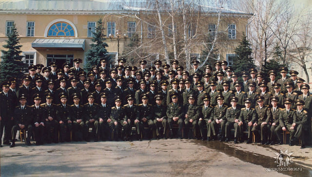 Саратовское высшее военное командное. Саратов военное училище химической защиты. Саратовское военное училище РХБЗ. Саратовское высшее военное училище. Училище химзащиты Тамбов выпуск 1993.