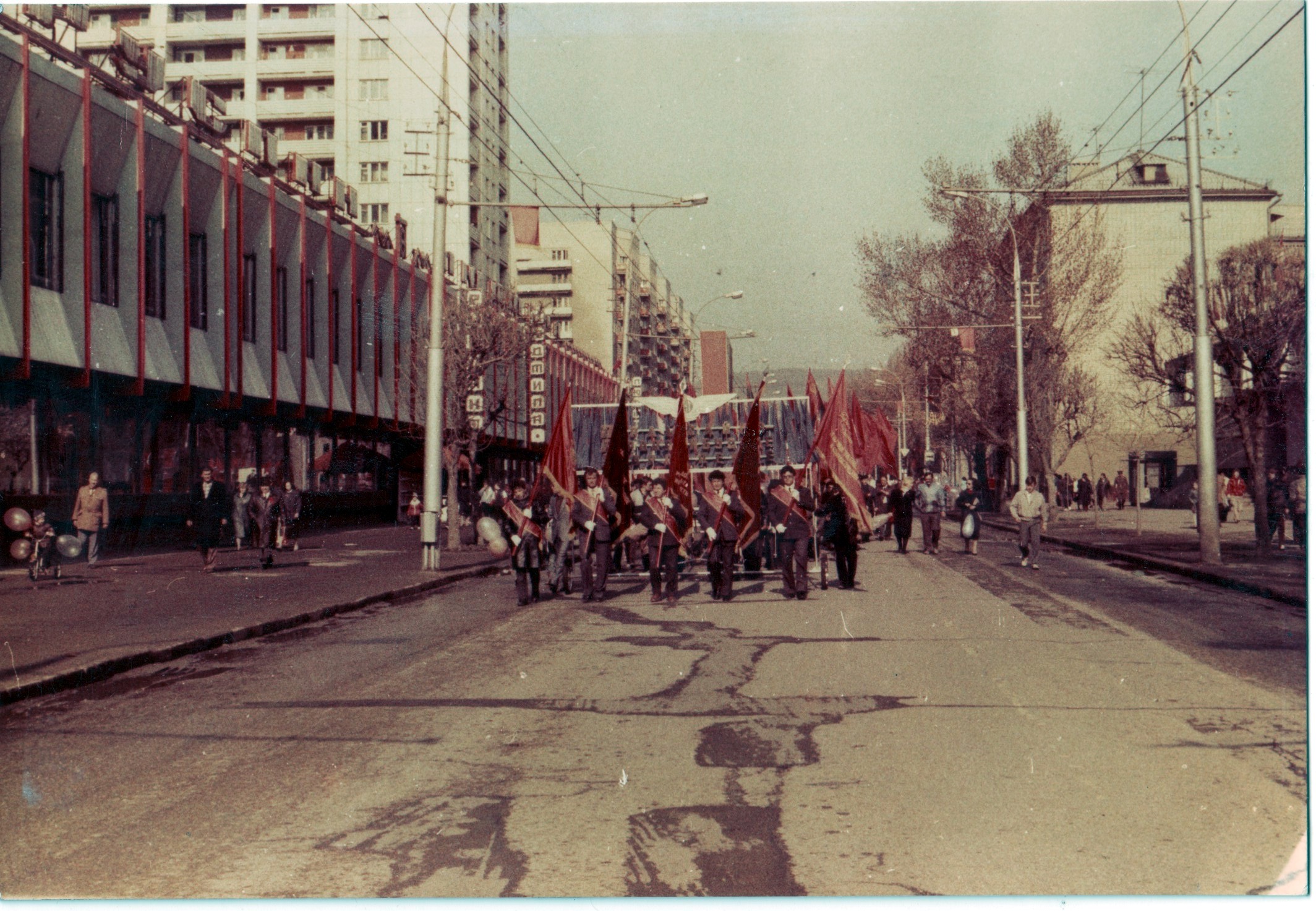 саратов 1990 год фото