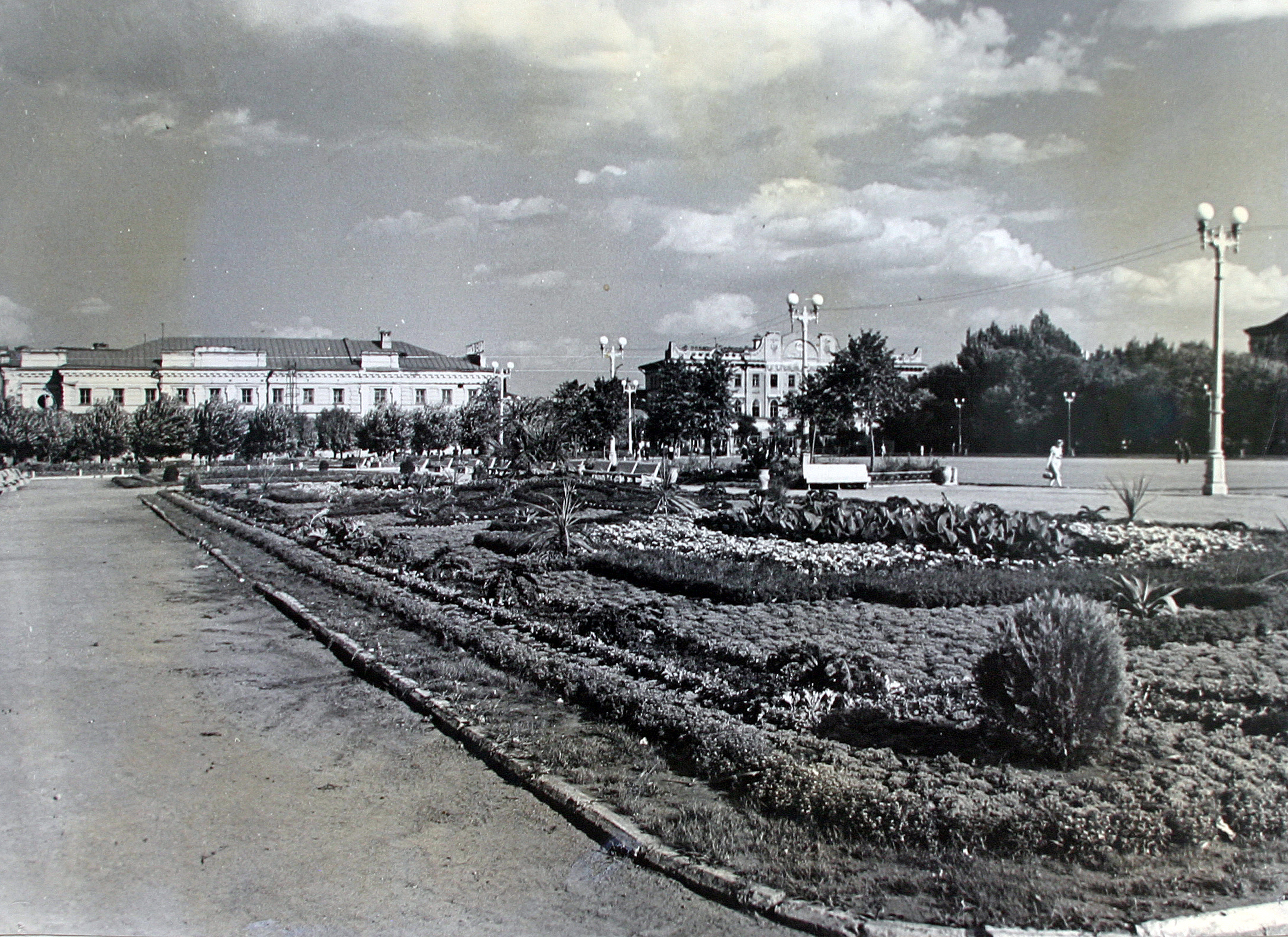 саратов театральная площадь старые