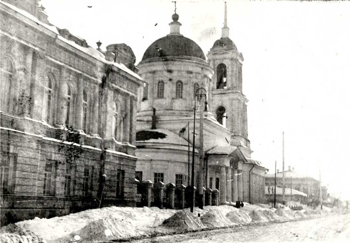 Сергиевская церковь и богадельня | Фотографии старого Саратова