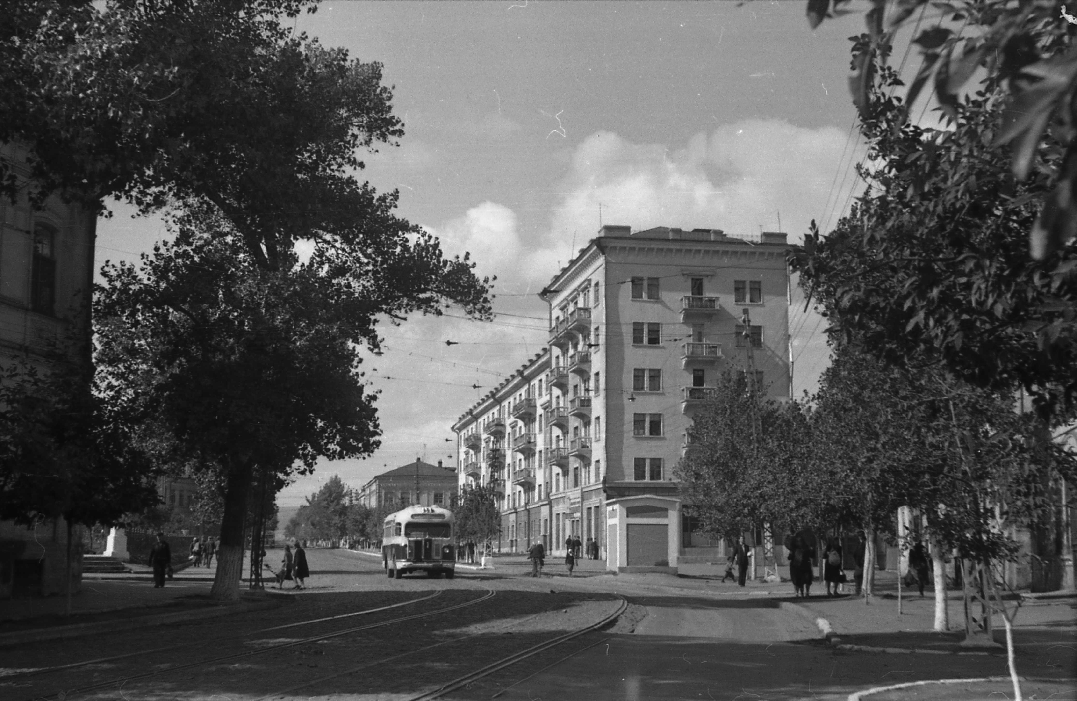 Старый Саратов администрация заводского района в 1950 году