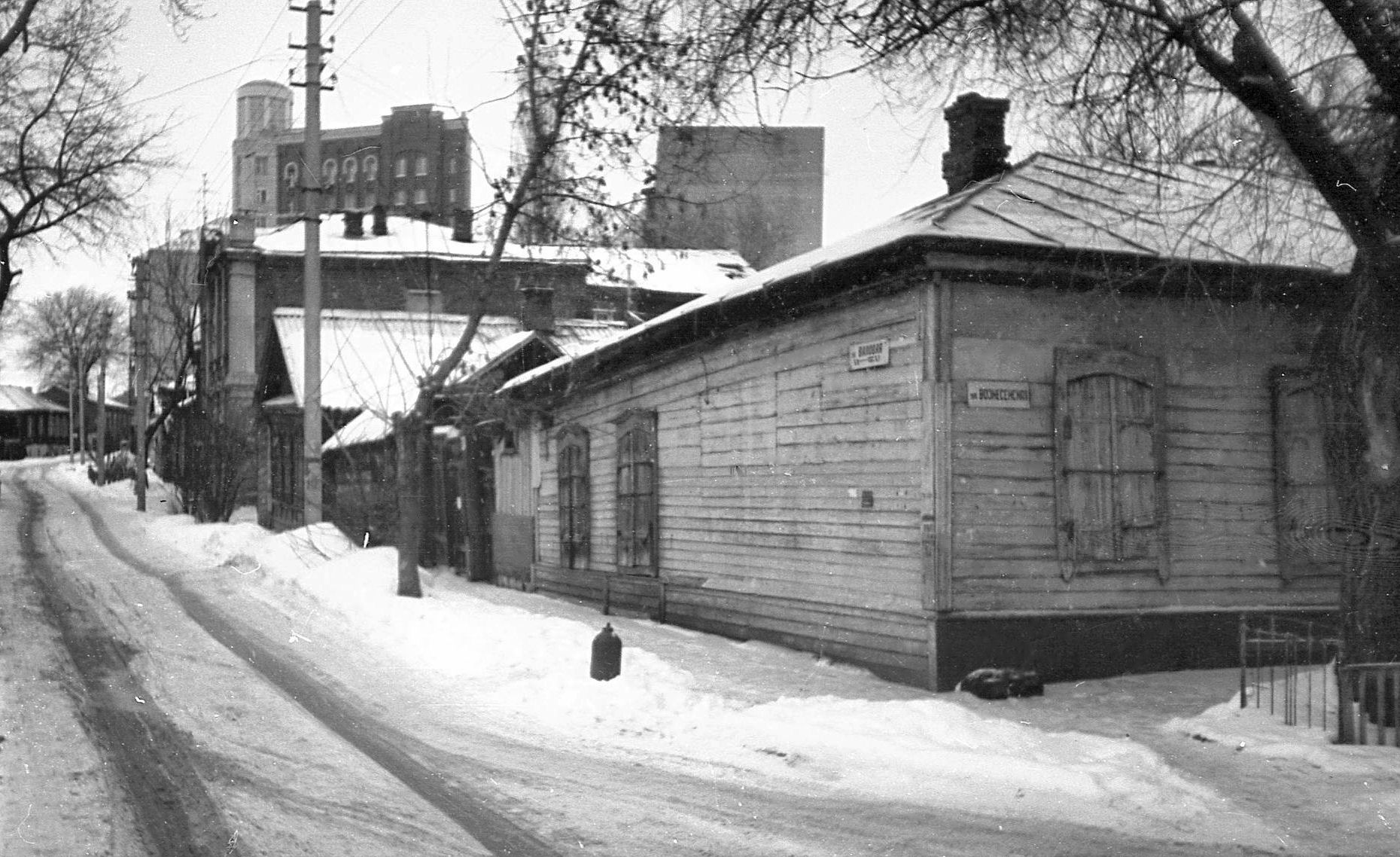 Угол Вознесенской и Валовой | Фотографии старого Саратова