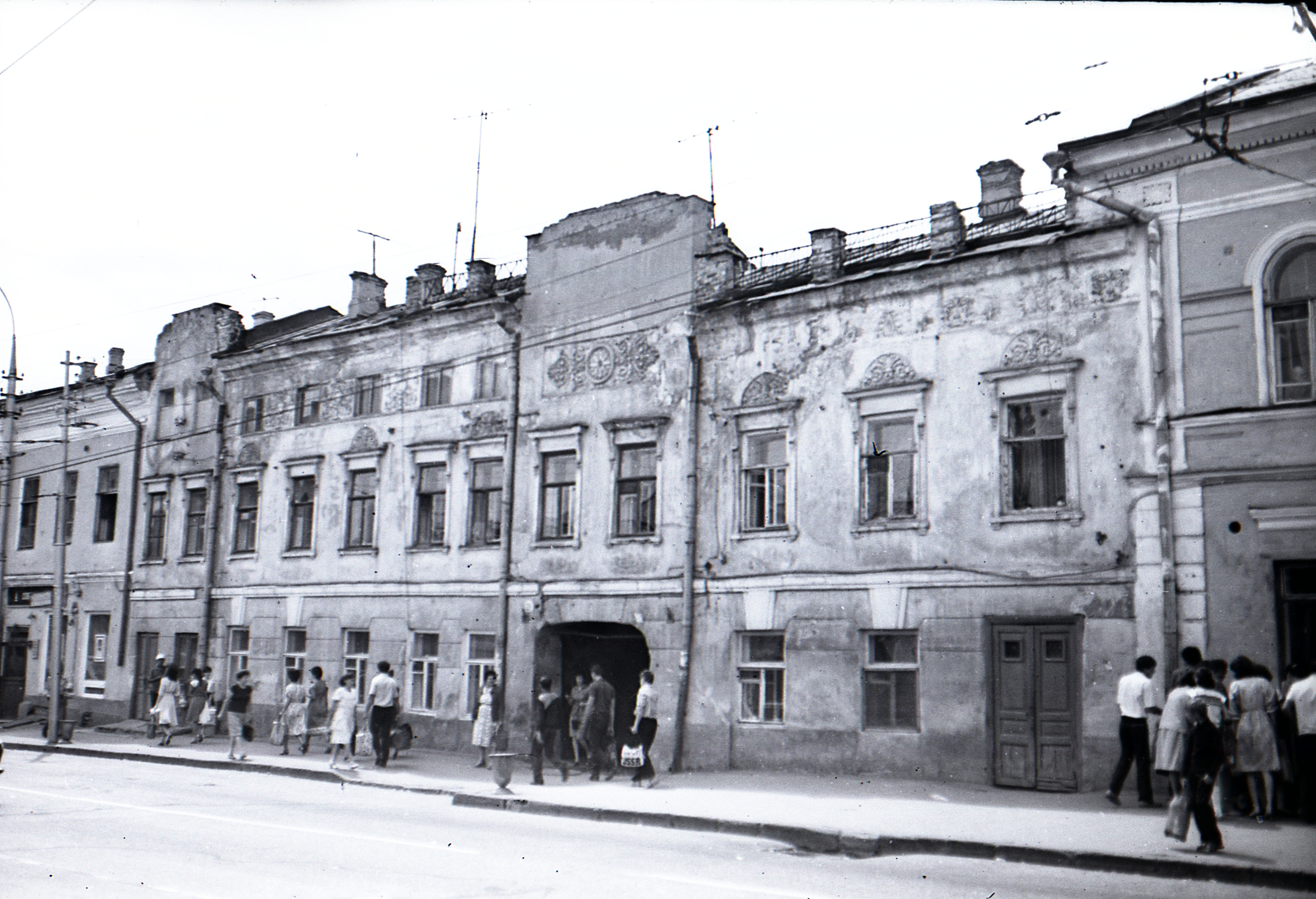 Ленина 21 век. Проспект Ленина Саратов. Самое первое здание в Саратове. Фото Саратова 19 века.