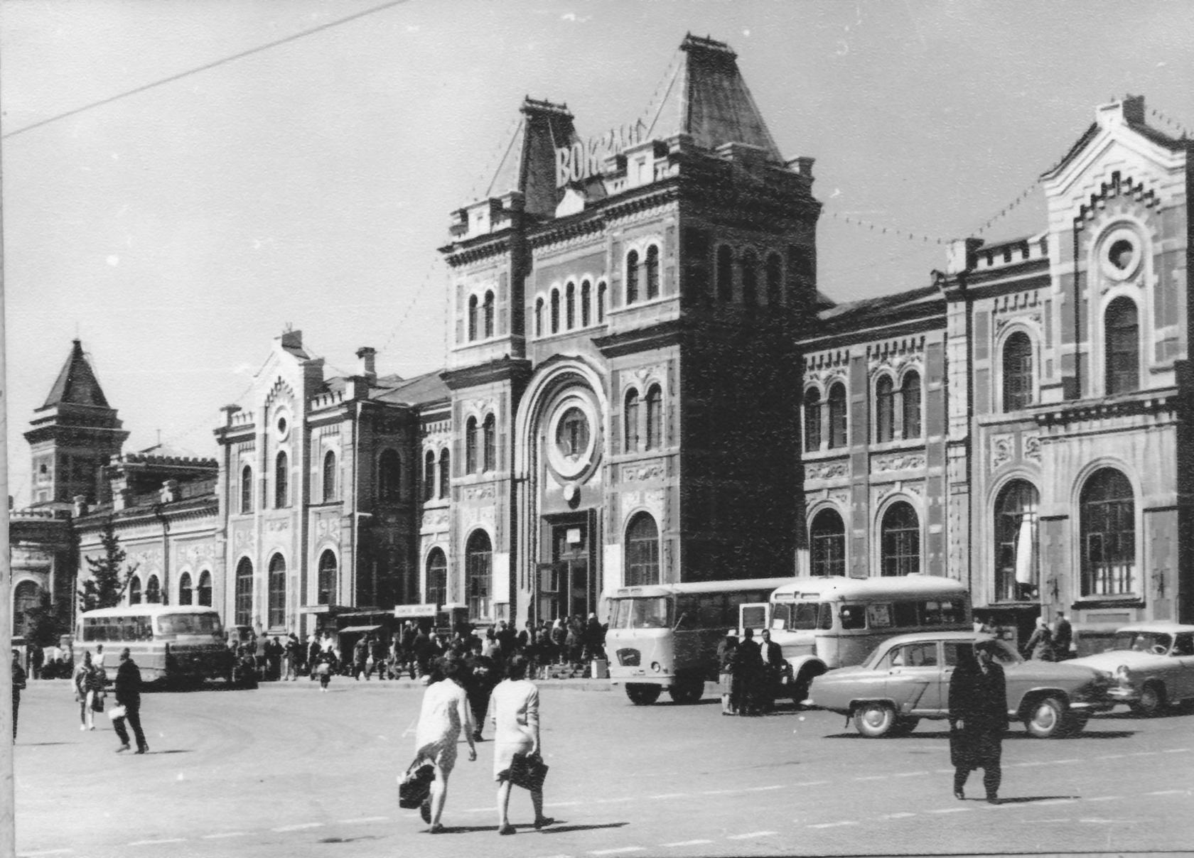 старый жд вокзал саратов