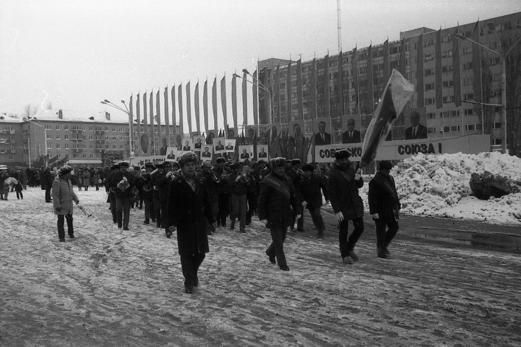 саратов площадь ленина на