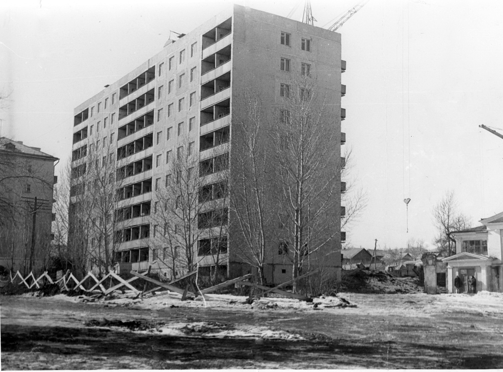 Вольск, улица 1 Мая, строительство дома № 4 Агрегатного завода | Фотографии  старого Саратова