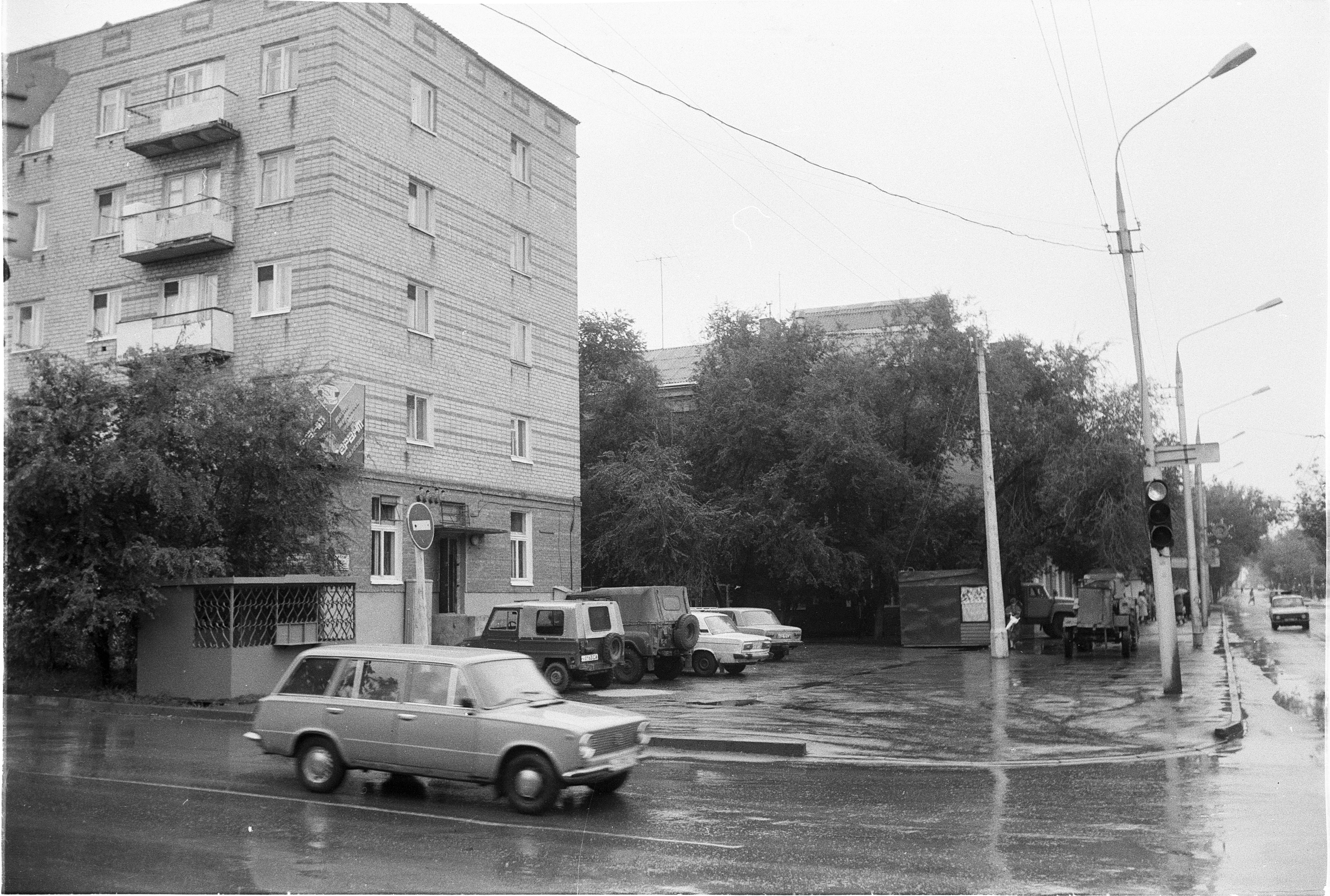 Улица петровская энгельс фото