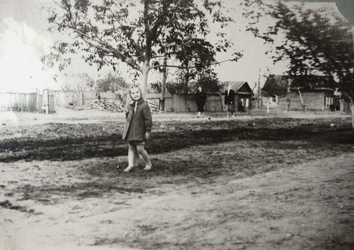 Энгельс. Улица Нестерова, у городского стадиона | Фотографии старого  Саратова